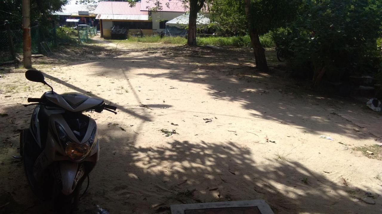 Nipahmas Chalet Pekan Pangkor Zewnętrze zdjęcie